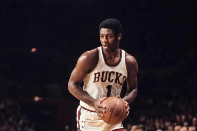 仅引发了球 仅引发了球