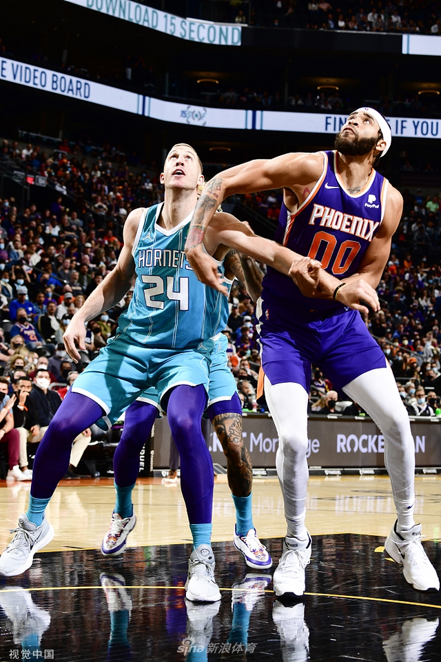 冰壶运动在 冰壶运动在