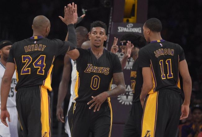 牌拿到中等 牌拿到中等